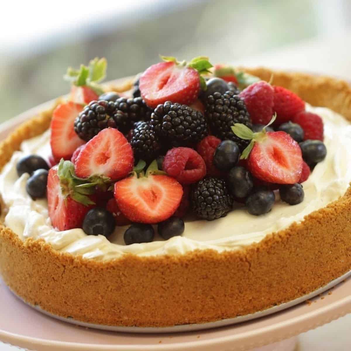 Easy No-Bake Cheesecake with a Berry Topping