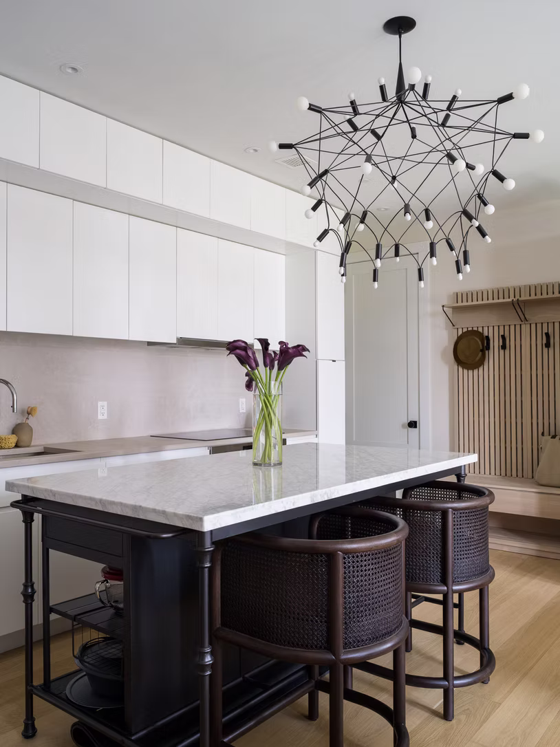 BROOKLYN BACHELOR APARTMENT